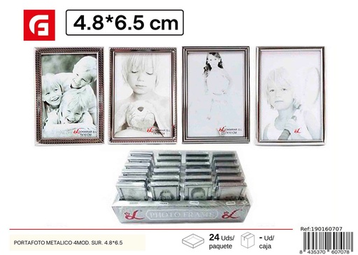 [190160707] Portafoto metálico 4.8*6.5cm 4 modelos surtidos para decoración y fotos